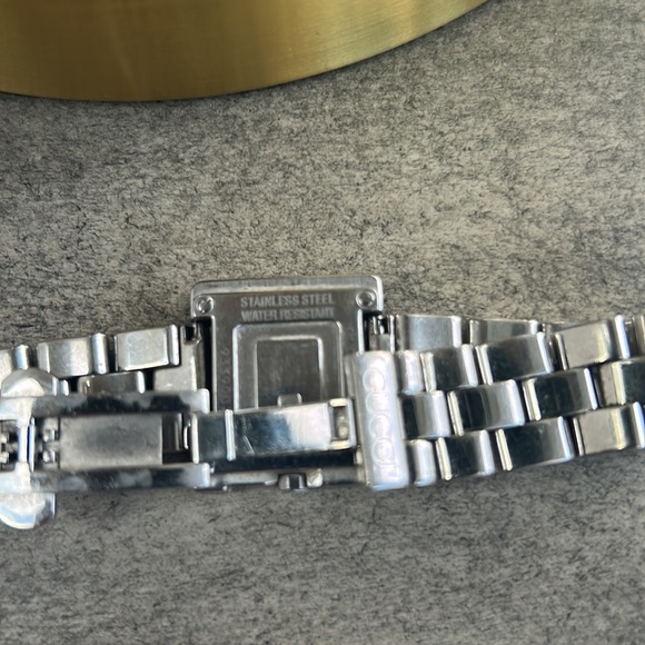 Gucci watch - Picture 3 of 4